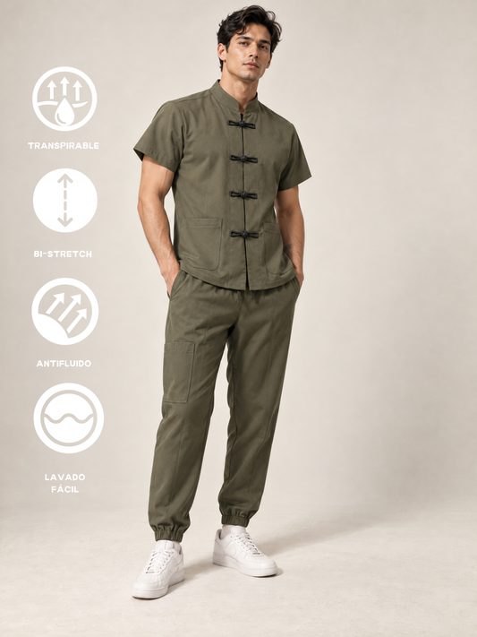 Modelo Caballero Scrub Chino