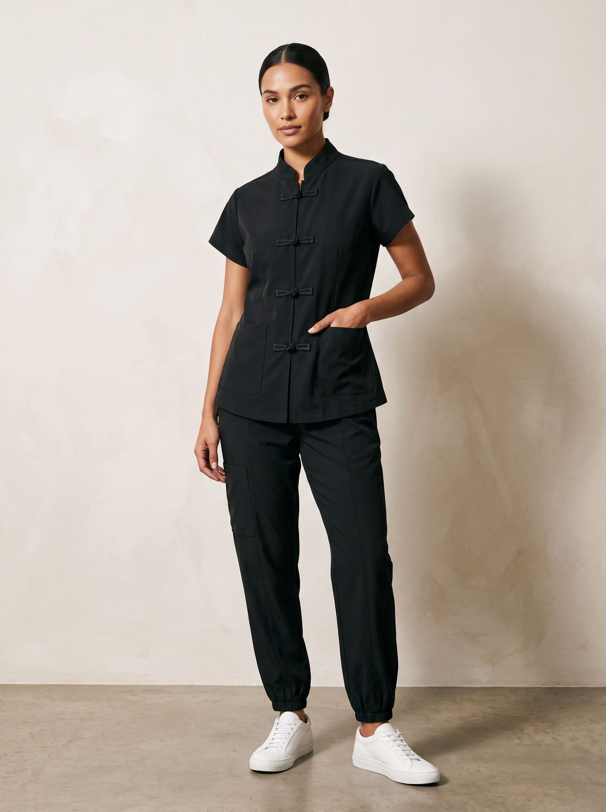 Modelo Dama Scrub Chino